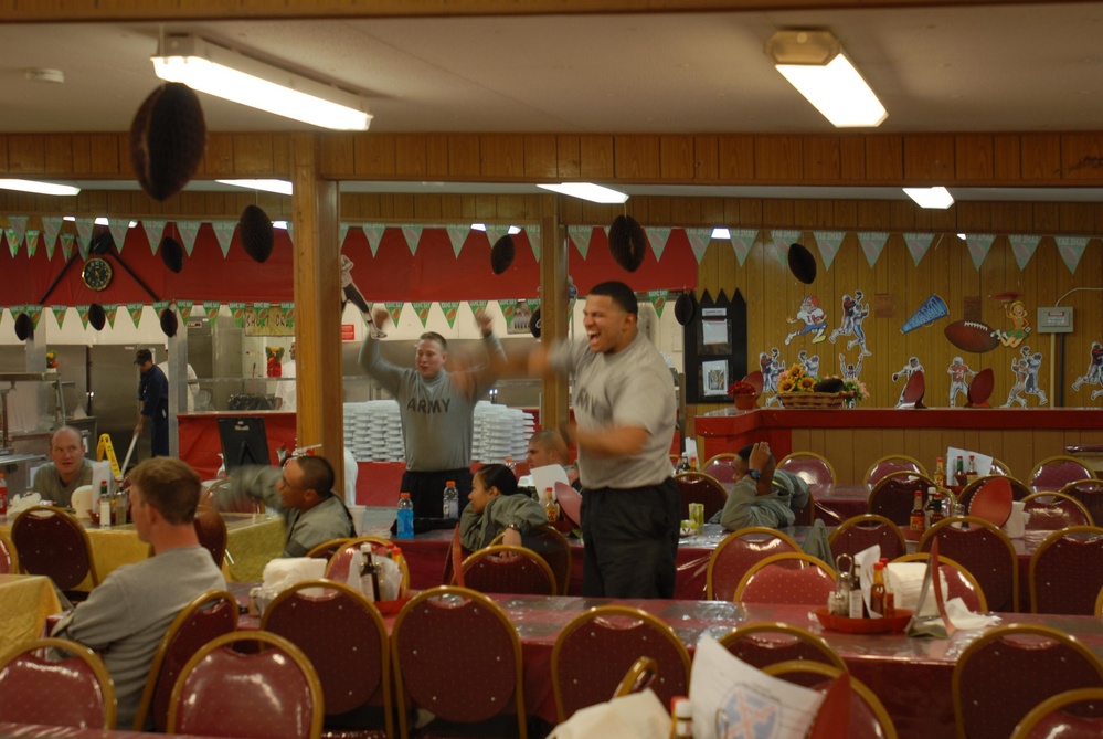 Commandos catch the Super Bowl