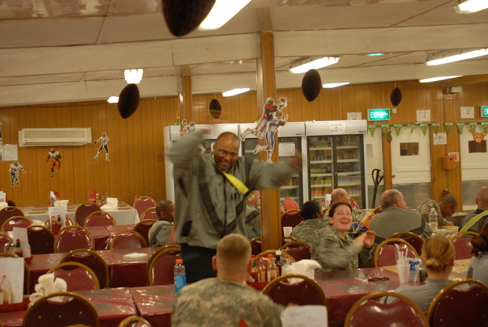 Commandos catch the Super Bowl