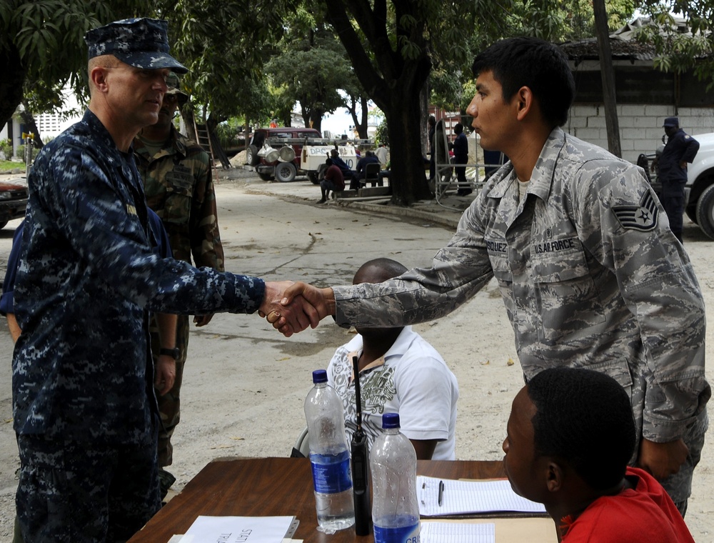 Naval commanders visit Haiti relief efforts