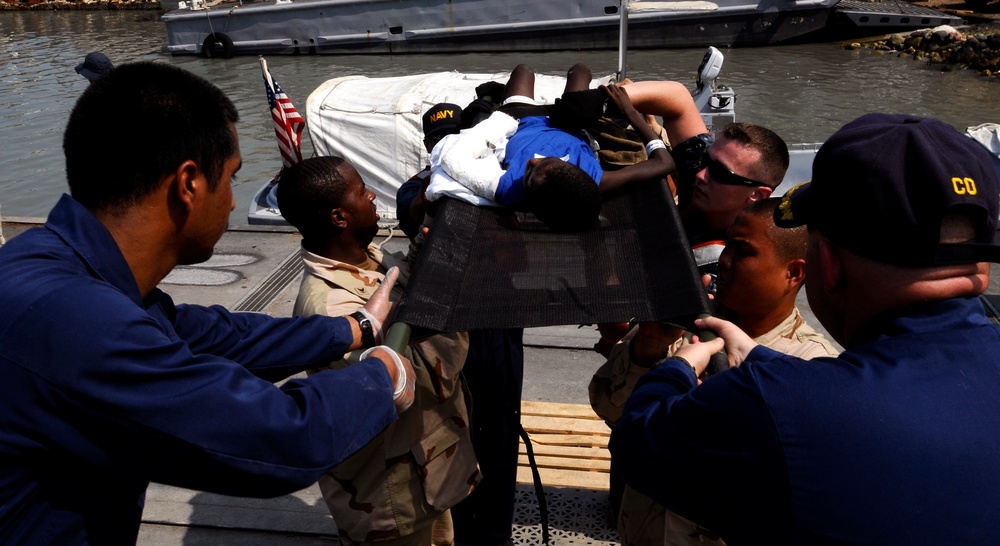 Naval commanders visit Haiti relief efforts