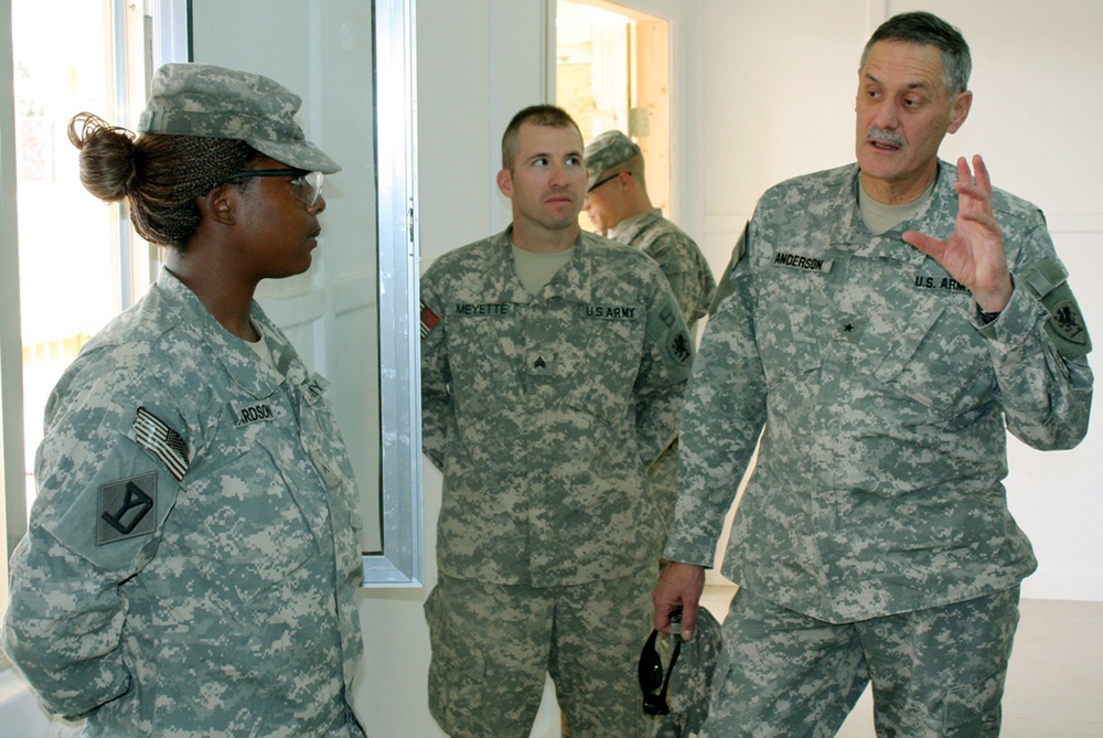Michigan assistant adjutant general visits Engineer troops in Iraq