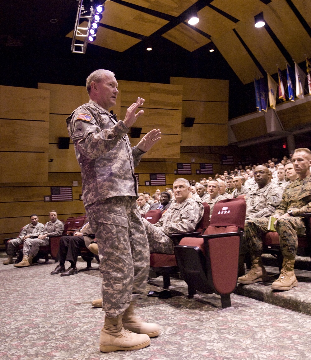 Gen. Dempsey Speaks to U.S. Army Sergeants Major Academy Class 60