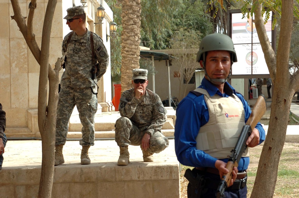 217th Military Police Train Iraqi Police at the Criminal Justice Center