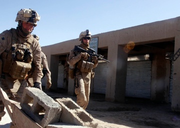 Marines Fight Insurgents, Secure Key Intersection on Road to Marjah