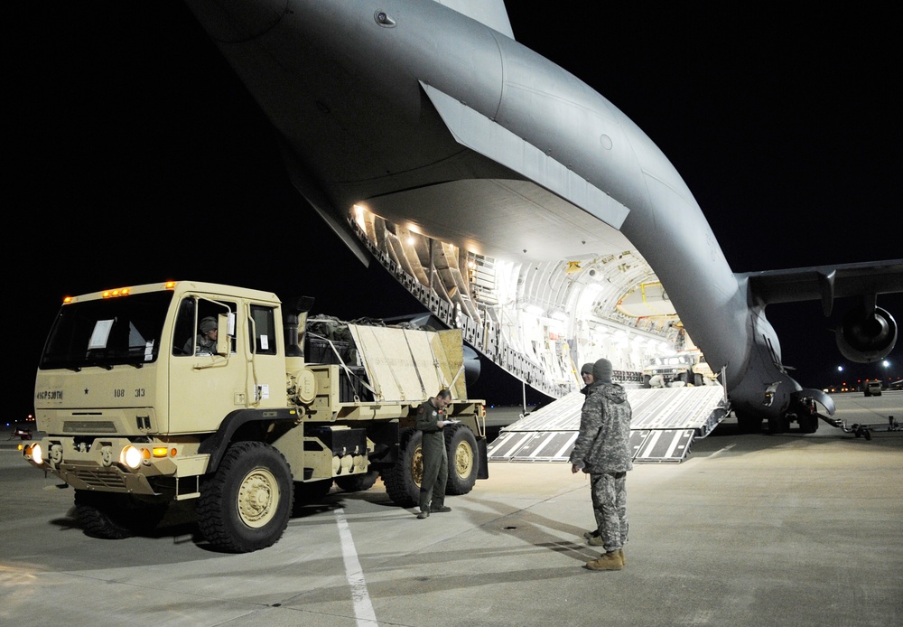 DVIDS - Images - Airmen, Soldiers Continue Deliveries to Haiti [Image 3 ...