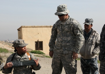 Iraqi Federal Police / First Aid Course