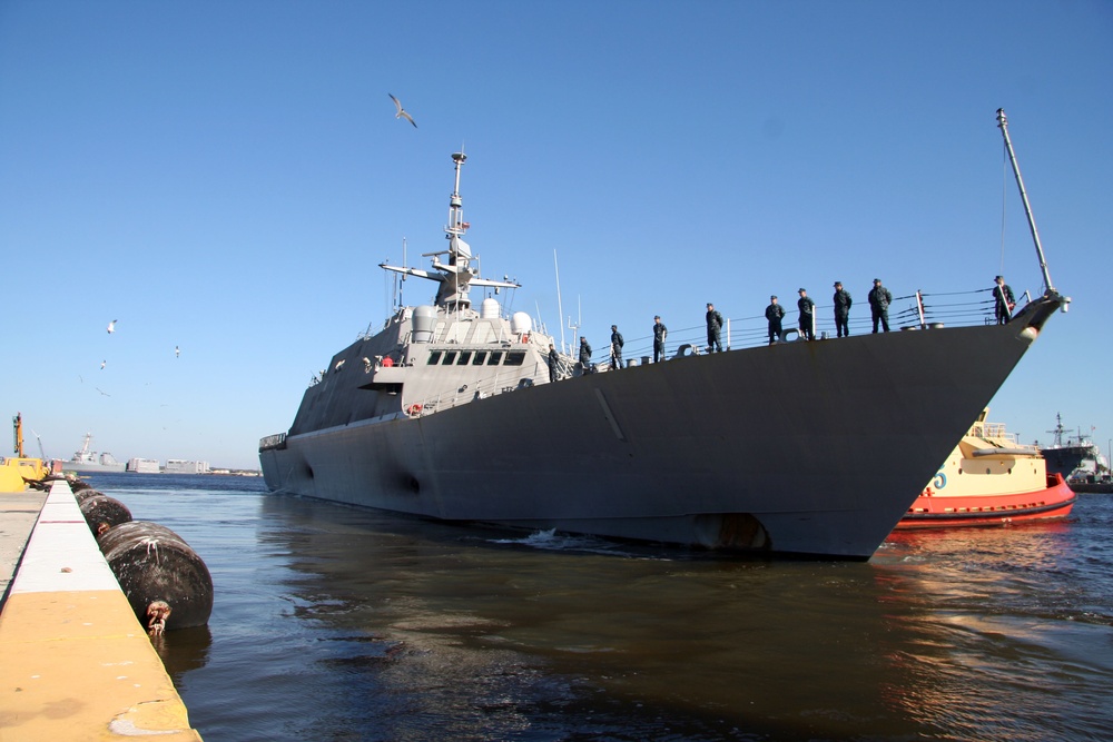 USS Freedom sets out