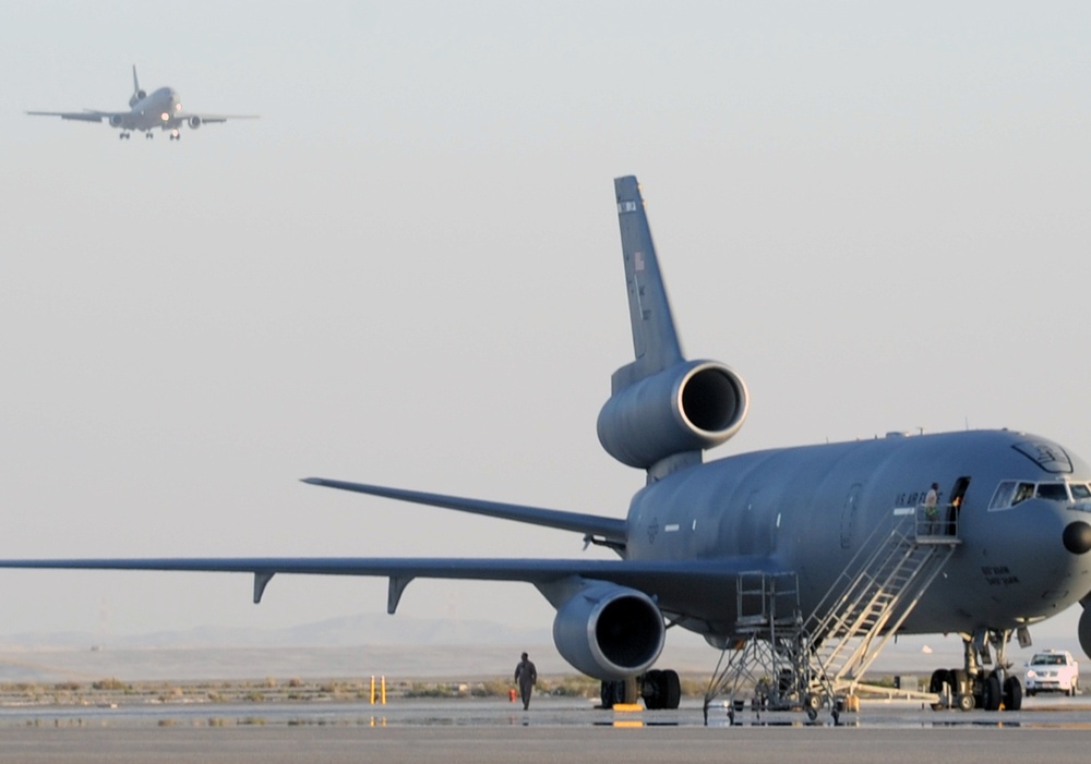 KC-10 Combat Ops in Southwest Asia