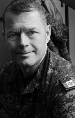 Canadian officer exchanges knowledge with Army Guard