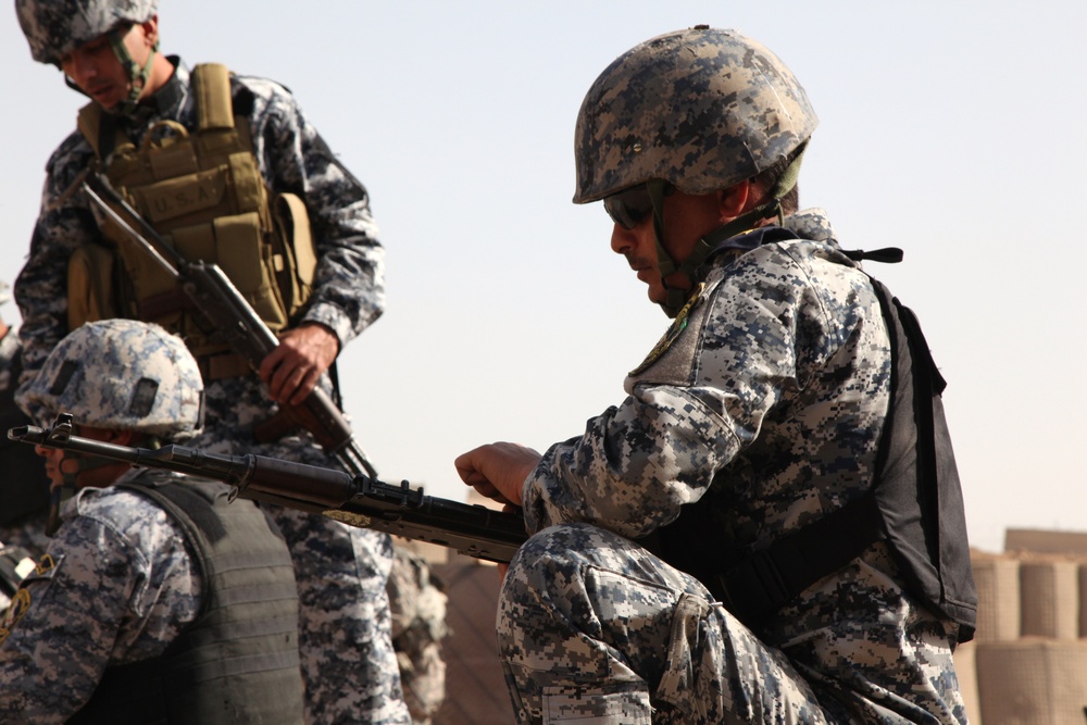 Iraqi police training