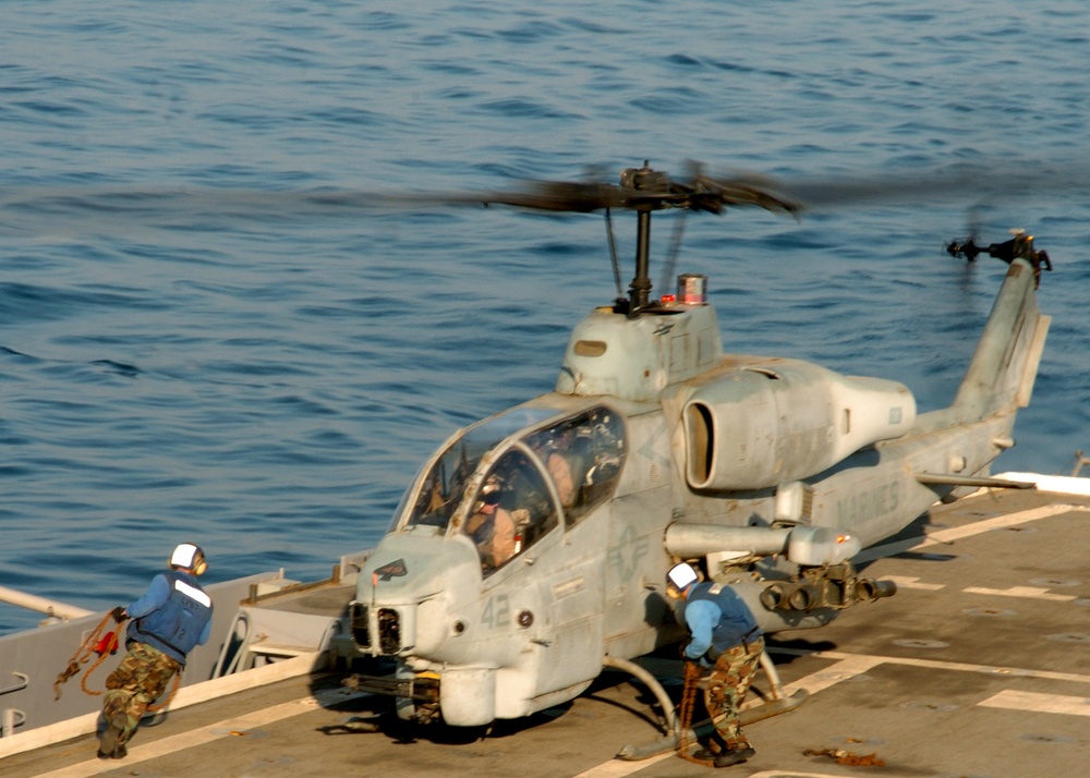 USS Cleveland, Marines Participate in Maritime Defense Exercise From Bonhomme Richard Amphibious Ready Group Public Affairs