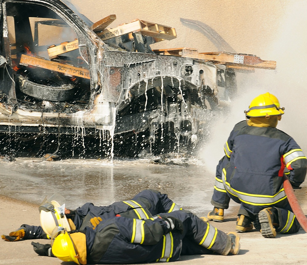 New Iraqi firefighters display skills in exercise