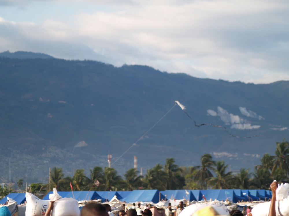 Joint Logistics Command Supports Day 19 of World Food Program Food Distribution in Haiti