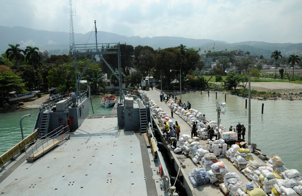 Army Watercraft Assists Colombian Red Cross With Delivery of Humanitarian Aid