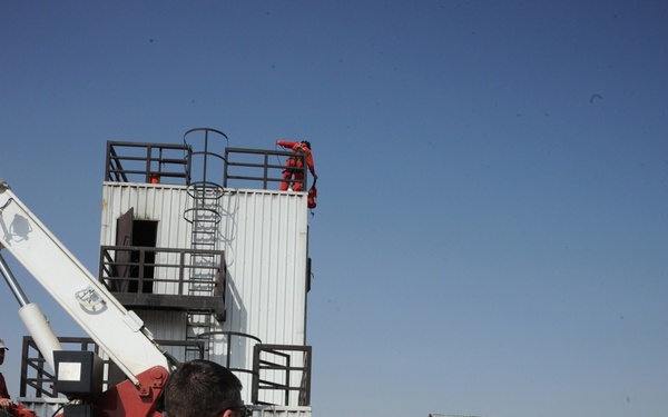 Iraqi firefighters demonstrate their capabilities