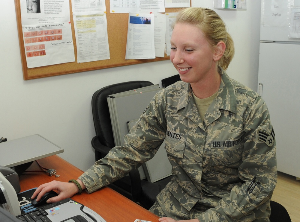 Andrews Medical Technician, Houston Native, Earns Deployed Wing's 'Warrior of the Week'