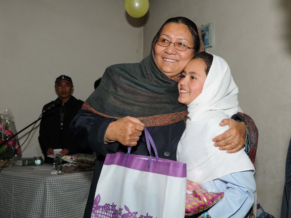 NZ PRT Helps Celebrate Birthdays at Bamyan Area Orphanage