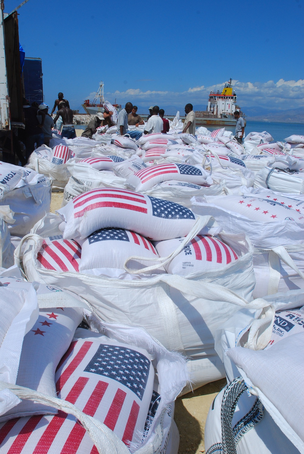 British arrive in Haiti with supplies