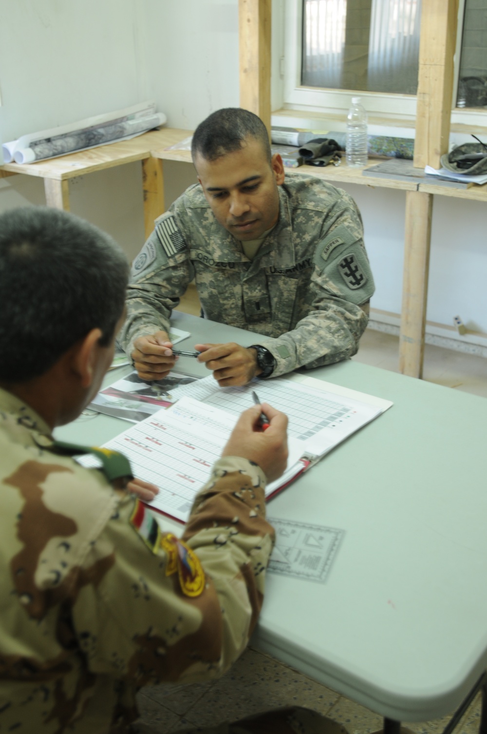 Iraqi Army Soldiers learn to counter IED targeting