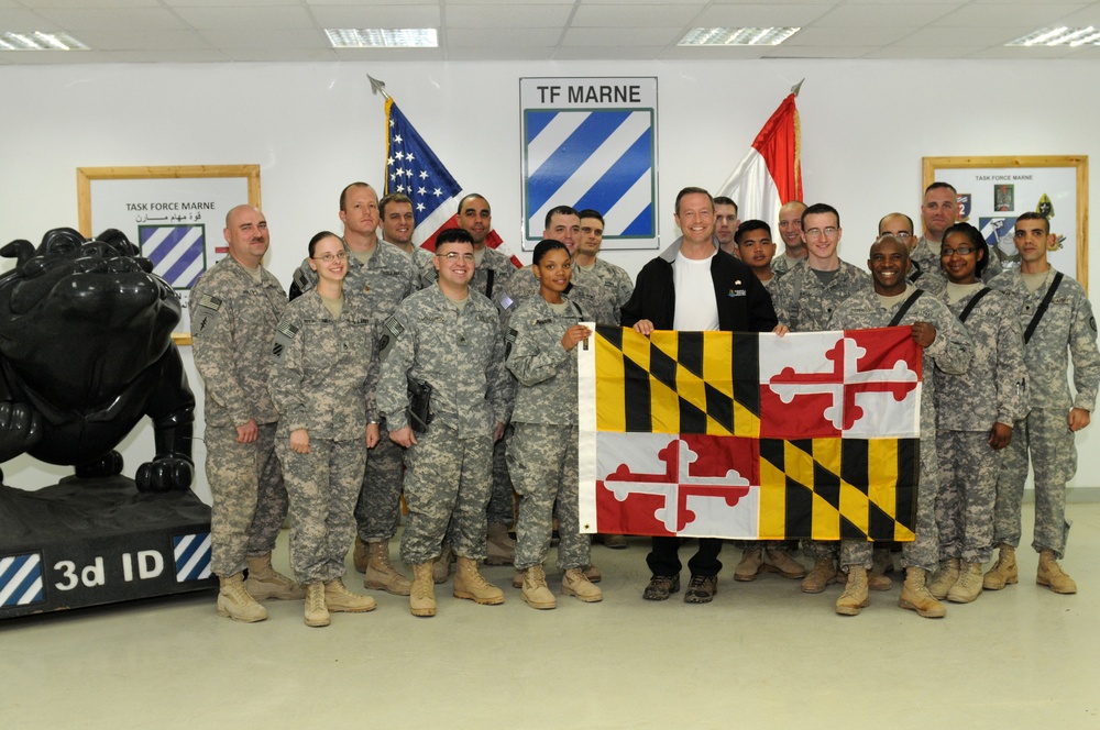 Governors support Soldiers with visit