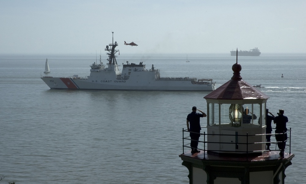 Coast Guard Cutter Waesche Makes First Transit Under Golden Gate Bridge