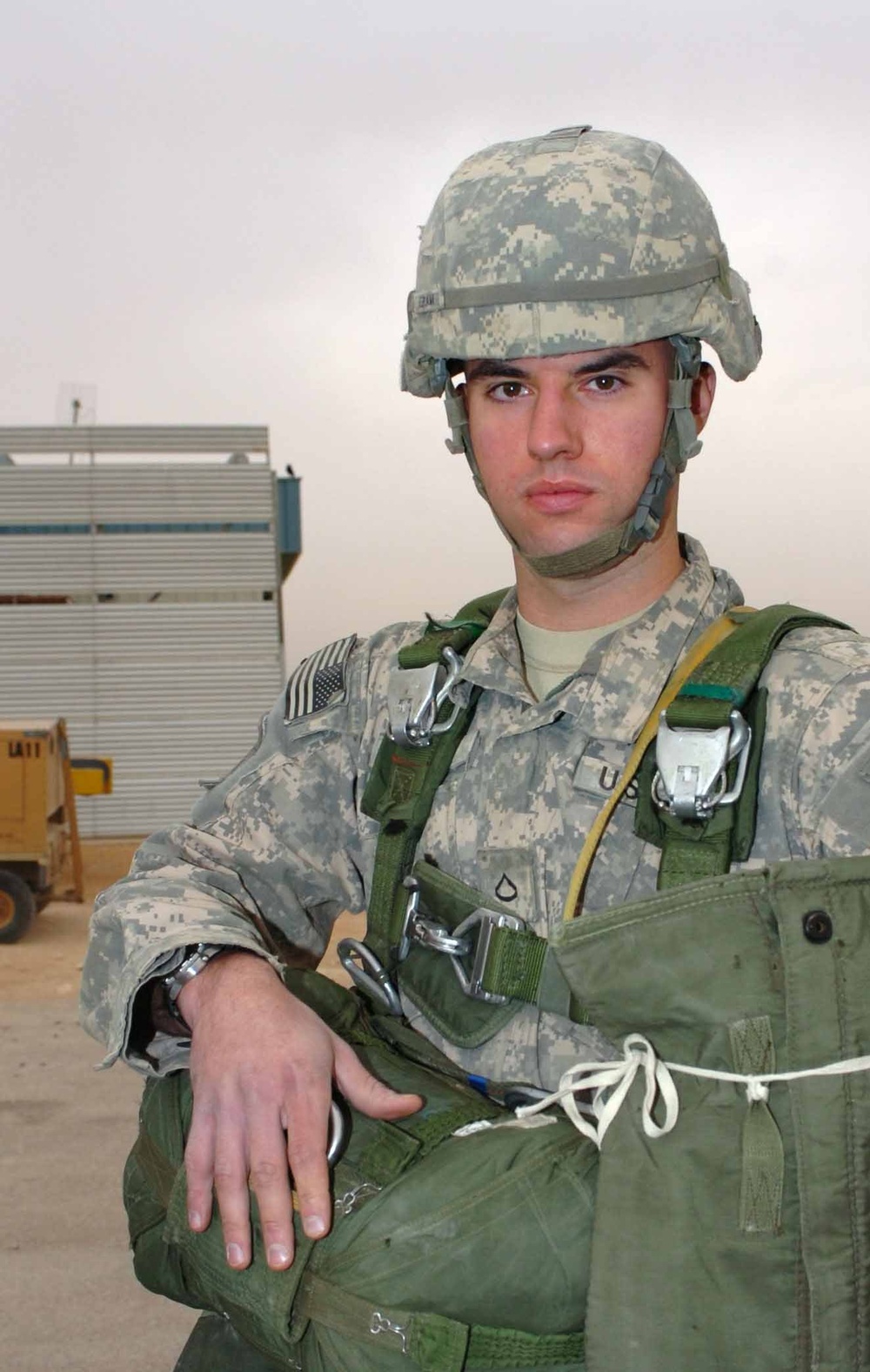 Paratrooper makes first jump with 1-82nd Airborne in Iraq