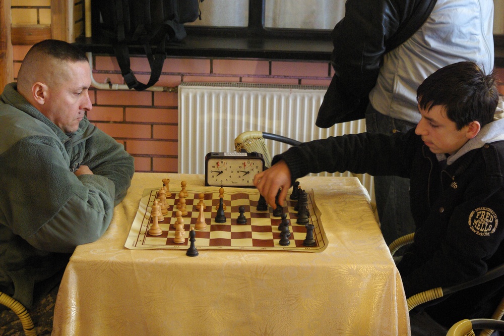 Kosovo Forces Soldiers join multi-ethnic chess tournament in Strpce