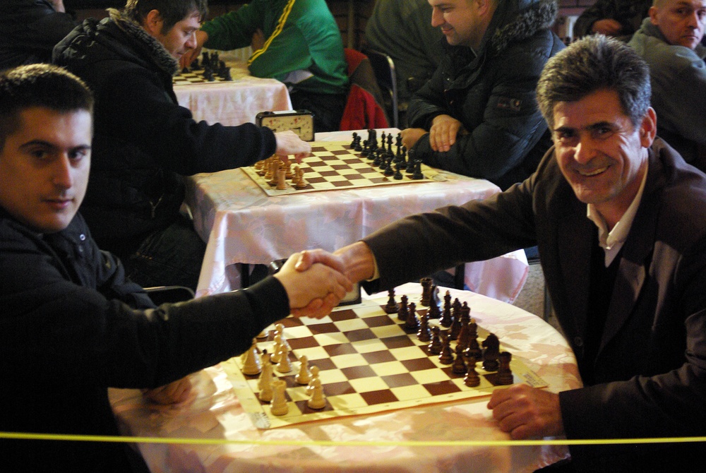 Kosovo Forces Soldiers join multi-ethnic chess tournament in Strpce