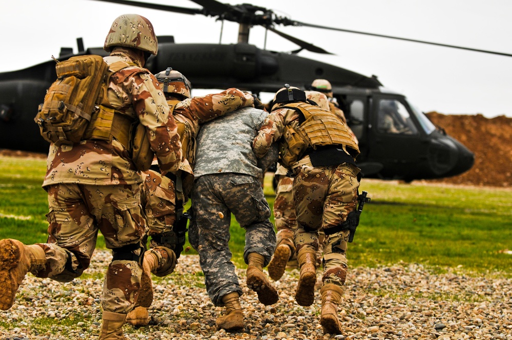 Scout training aids Iraqis in becoming air mobile qualified