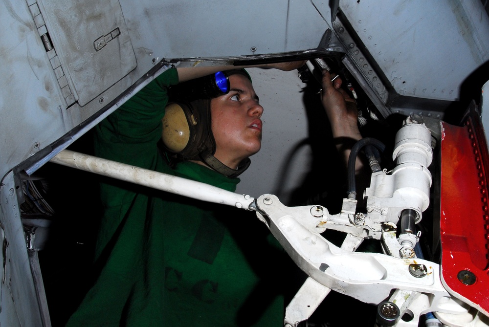 USS Nimitz conducts daily operations, March 4