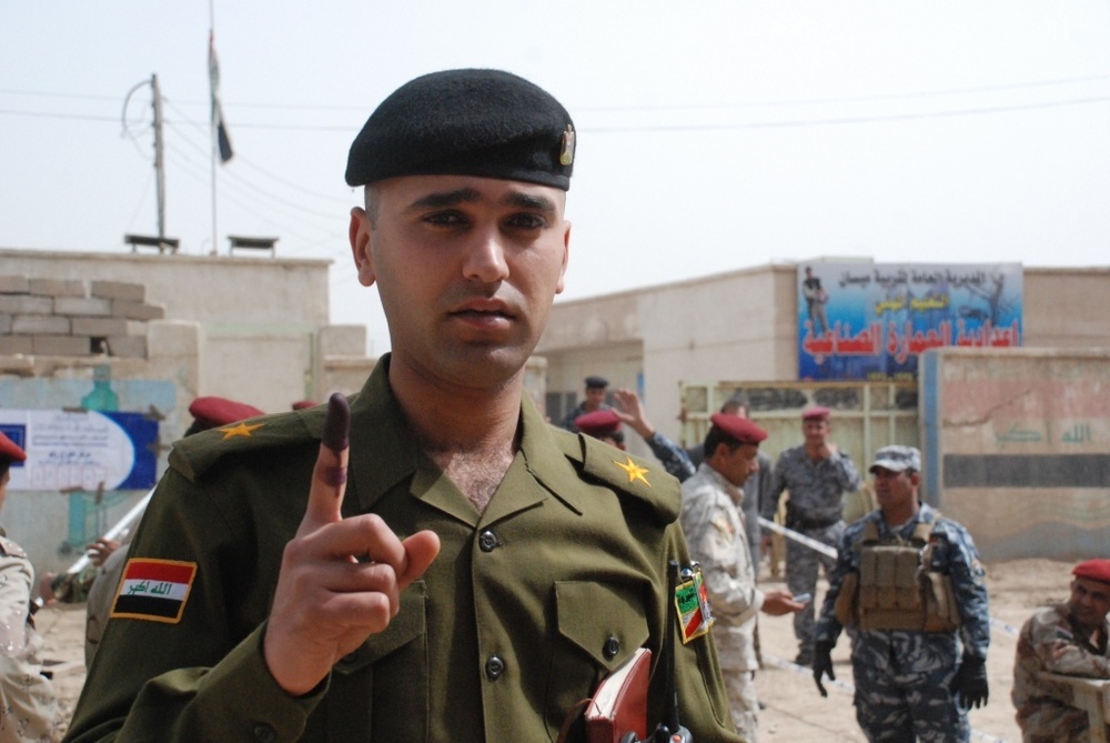 Iraqi Security Forces participate in special needs voting