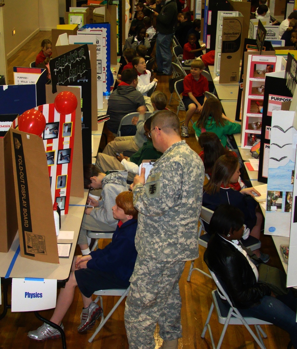 Fair judging, 412th Theater Engineer Command Soldiers