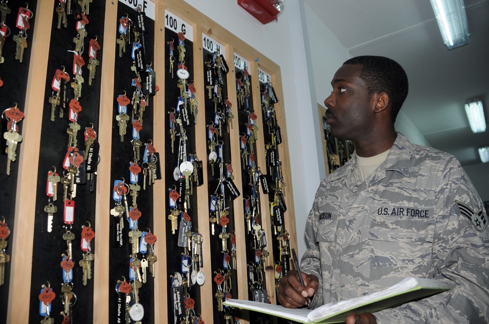Selfridge Senior Airman, Detroit Native, Helps Deployed Service Members Find Their 'home Away From Home'