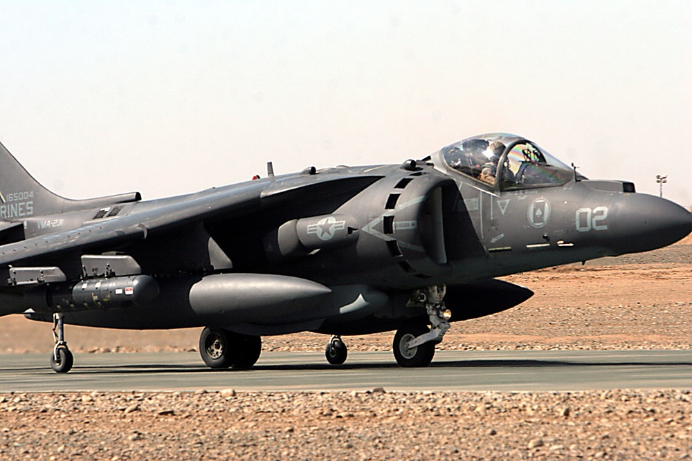 VMA-231 lands at Dwyer