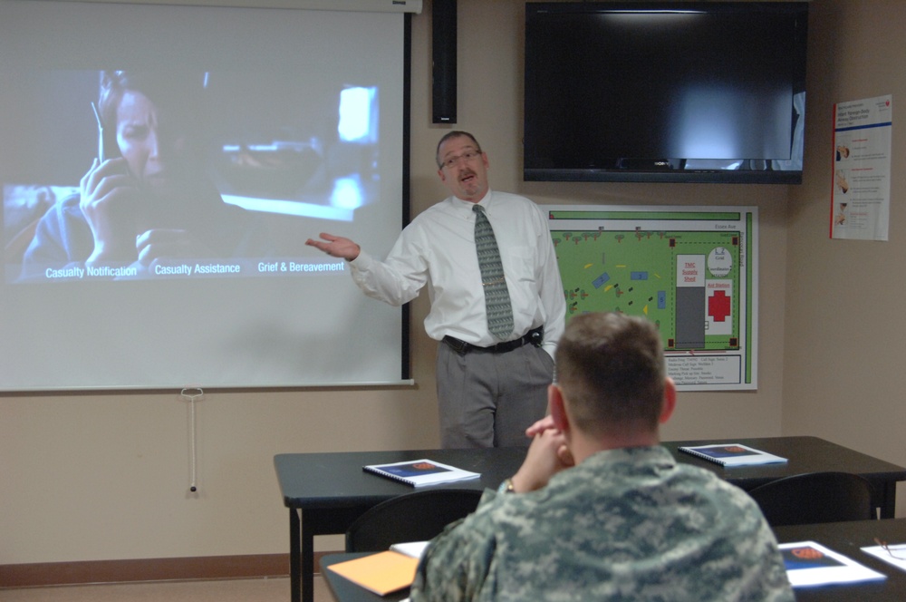 Soldiers Learn How to Deliever Sad News