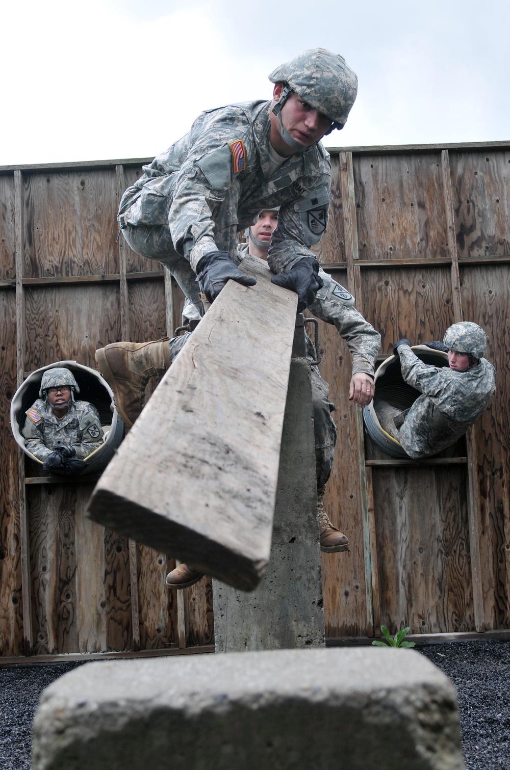 Presidio Soldiers Take on Leadership Challenges, Obstacles