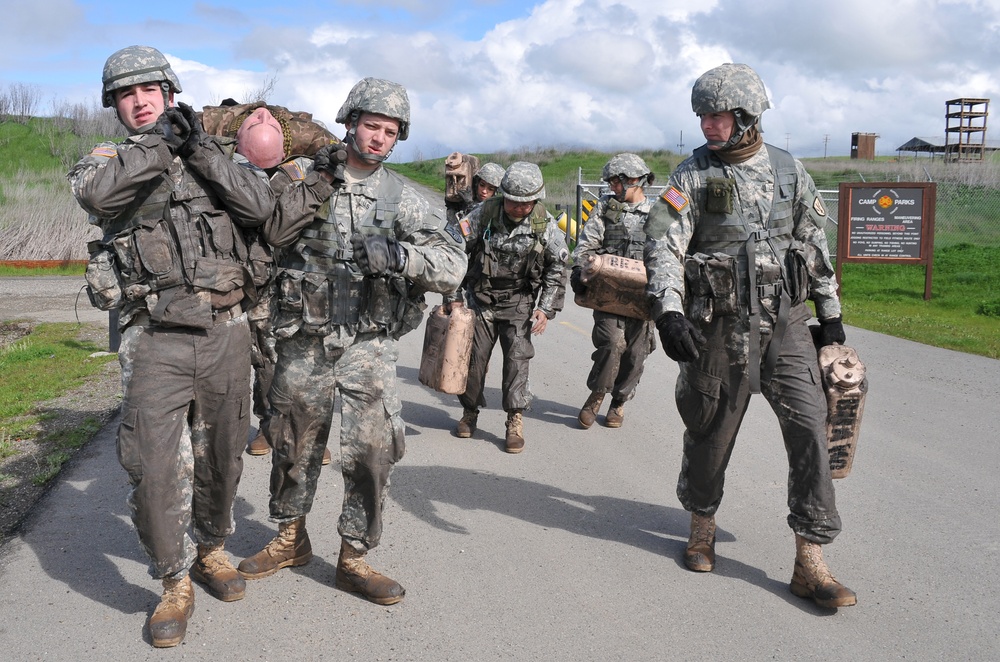 Presidio Soldiers Take on Leadership Challenges, Obstacles