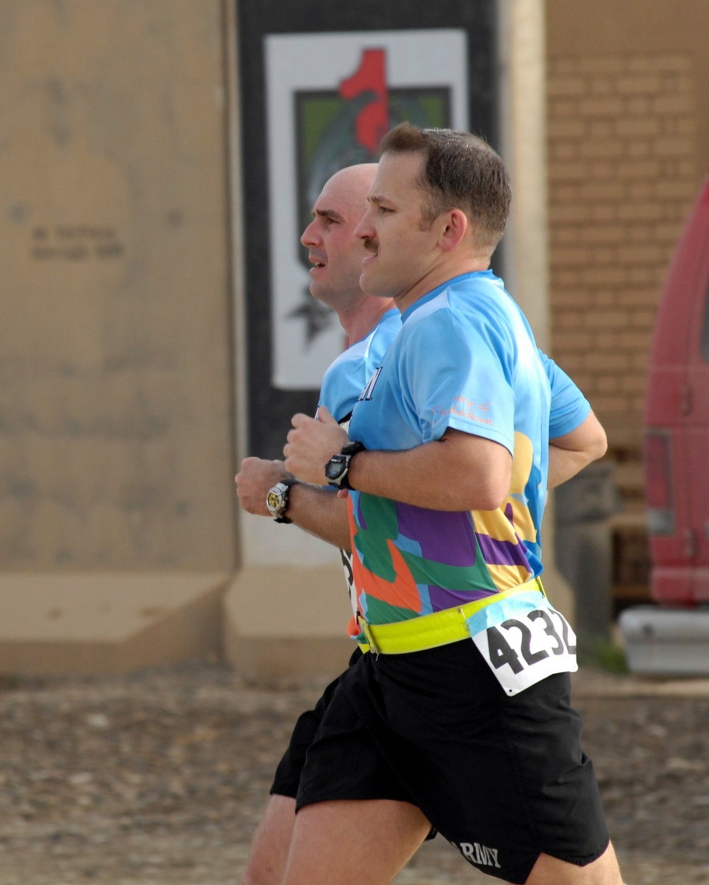 Soldiers Run Marathon in Iraq
