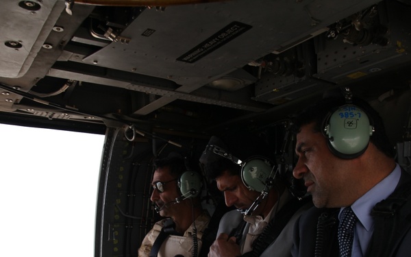 Iraqi officials observe elections from skies