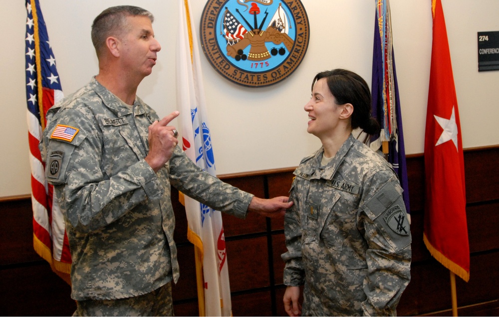 352nd CACOM Soldier Receives Direct Commission
