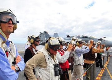 USS Carl Vinson Action