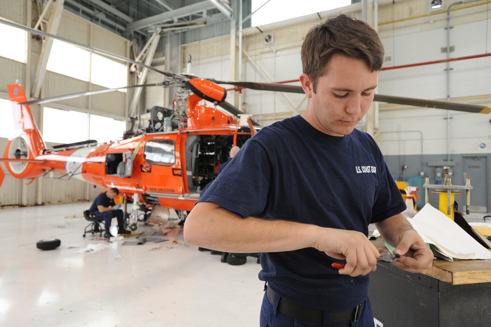 Air Station New Orleans Helicopter Inspection