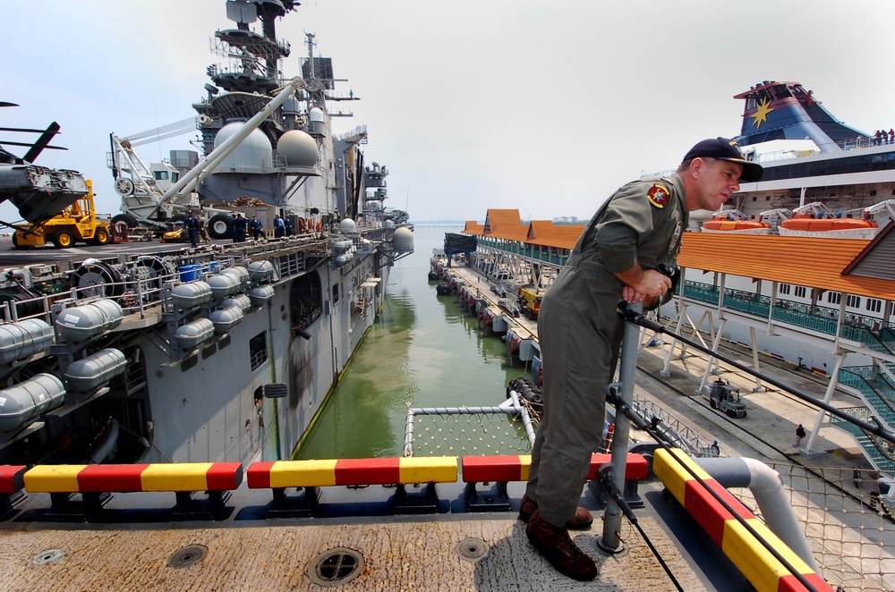 USS Bonhomme Richard Arrival in Port Kelang