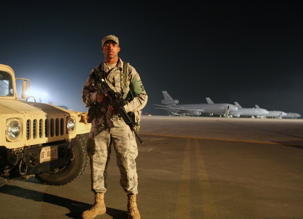 Pope NCO, Detroit Native, Serves As Security Forces Team Leader in Southwest Asia