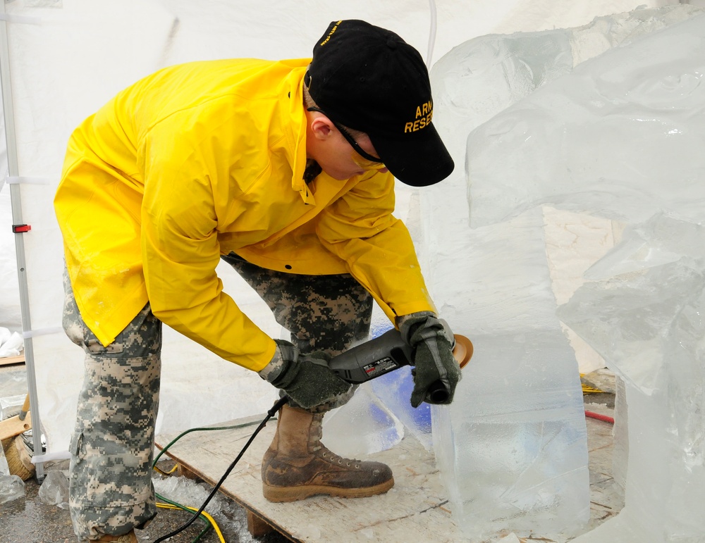 Skinner, Beard, Vaughan compete in five-block ice carving at Army Culinary Arts Competition
