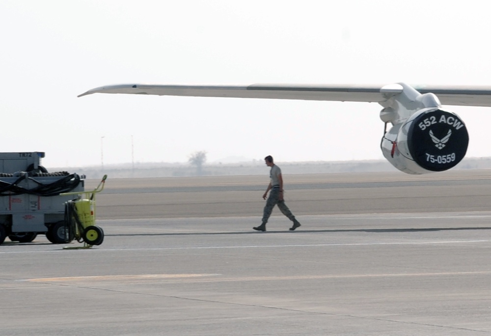 Sentry Maintainers on the Job in Southwest Asia