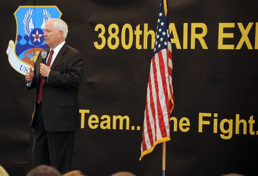 Defense Secretary Gates Visits 380th Air Expeditionary Wing