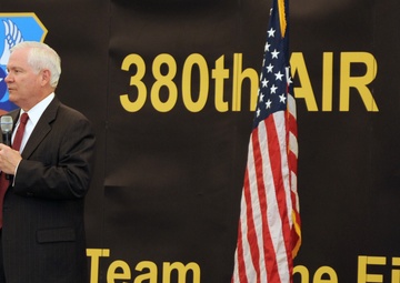 Defense Secretary Gates Visits 380th Air Expeditionary Wing
