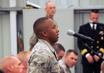 Defense Secretary Gates Visits 380th Air Expeditionary Wing