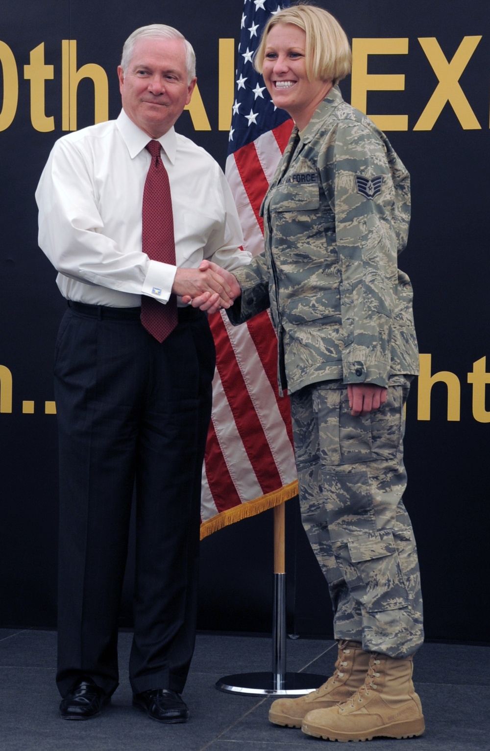 Defense Secretary Gates Visits 380th Air Expeditionary Wing
